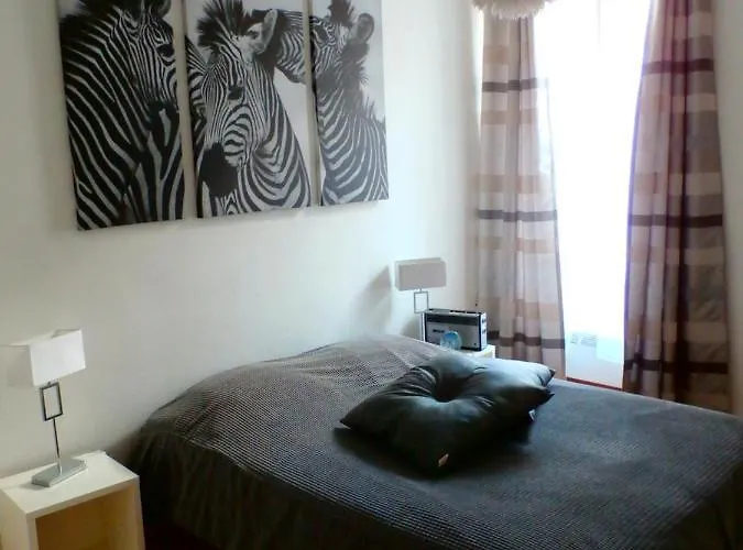 Cosy Nice